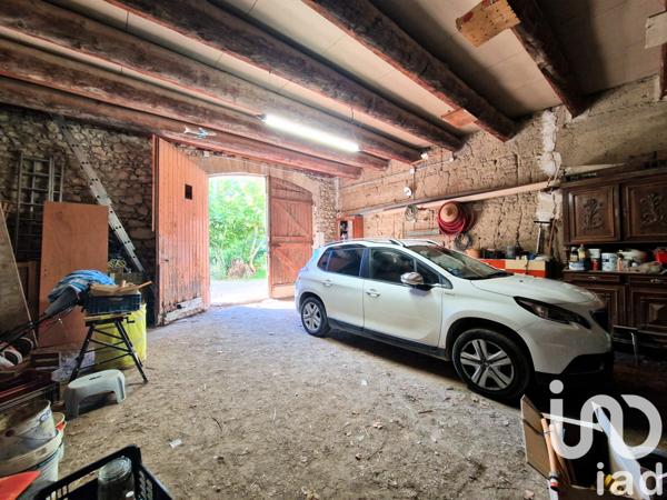 Maison à vendre 8 pièces 227 m² Châteaurenard