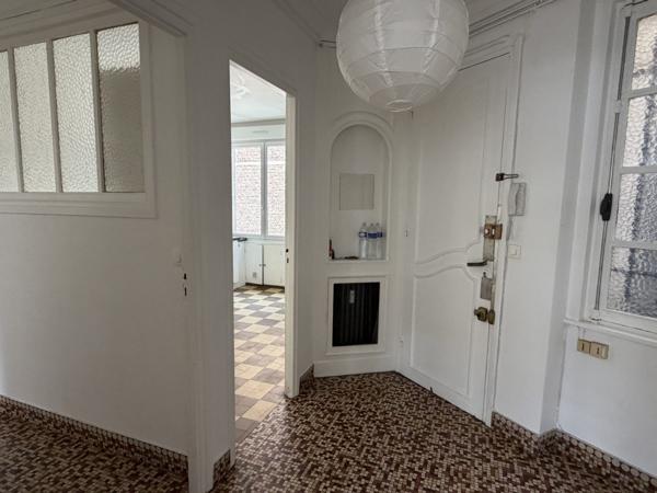 Appartement à louer à Lille Réf. L3512 1.290 € CC