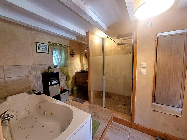 Maison Juvardeil 15 pièce(s) 354 m2