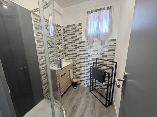 Appartement Port Saint Louis Du Rhone 3 pièce(s) 48 m2