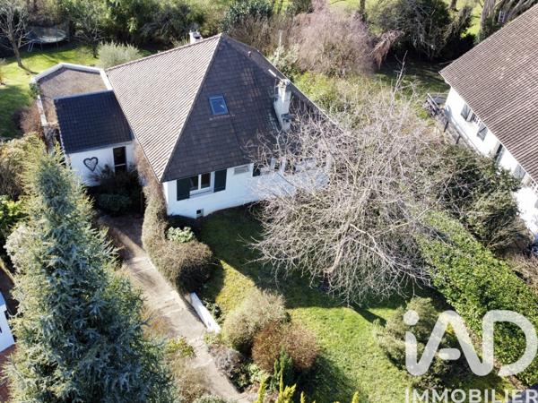 Maison à vendre 8 pièces 232 m² Bailly