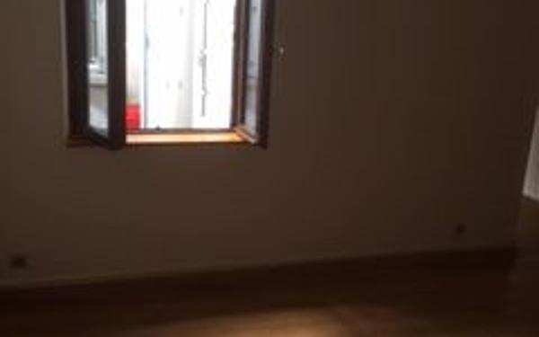 Immeuble à vendre    6 pièces •  Selles-sur-Cher