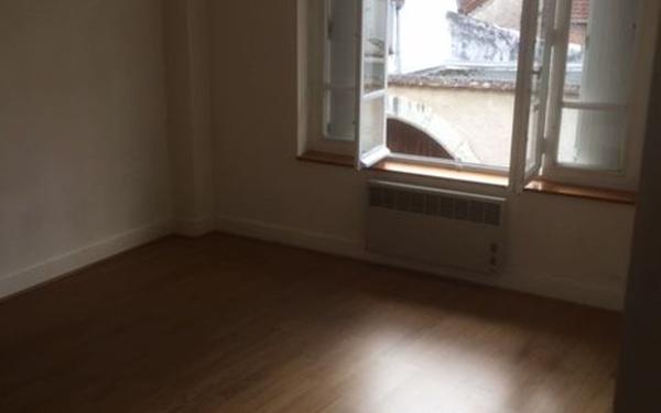 Immeuble à vendre    6 pièces •  Selles-sur-Cher