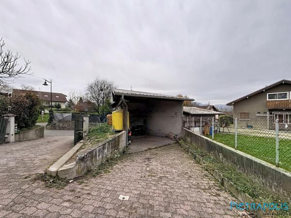 Immeuble de rendement de 328m2