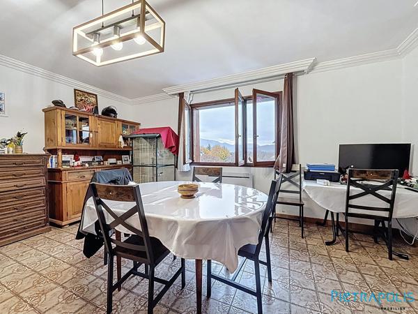 Immeuble de rendement de 328m2