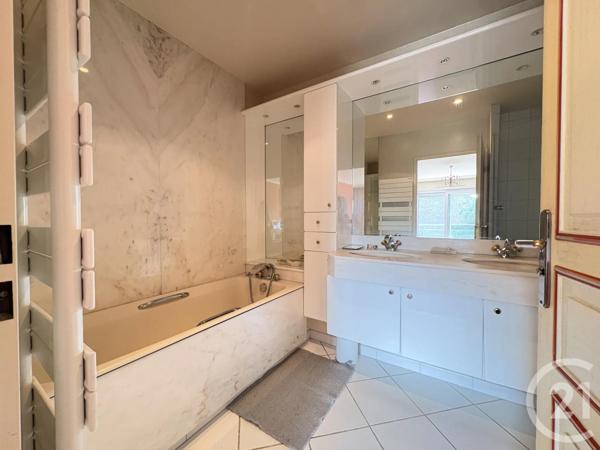 Appartement F2 Bis à vendre  3 pièces - 119,13 m 2   TOURCOING  - 59