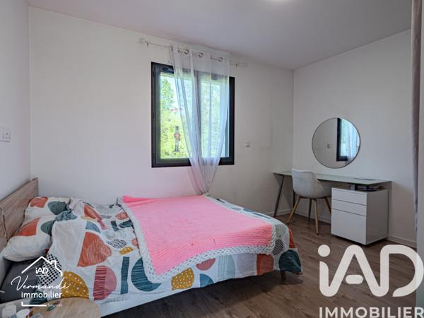 Maison à vendre 6 pièces 138 m² Saint-Saturnin-du-Bois