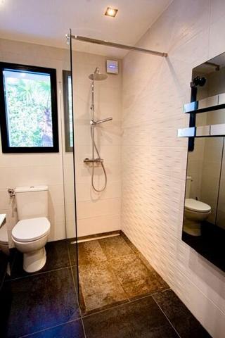 Saint-Aygulf-Var- rare propriété 343 m2 à 7mn des plages-Baisse de prix URGENT