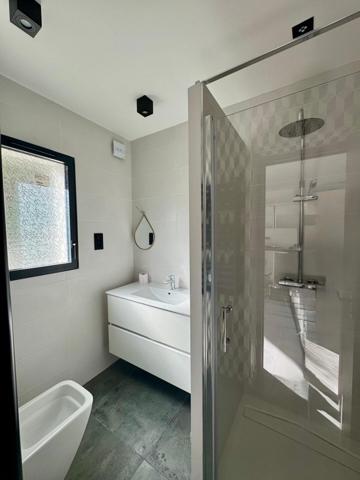 Saint-Aygulf-Var- rare propriété 343 m2 à 7mn des plages-Baisse de prix URGENT