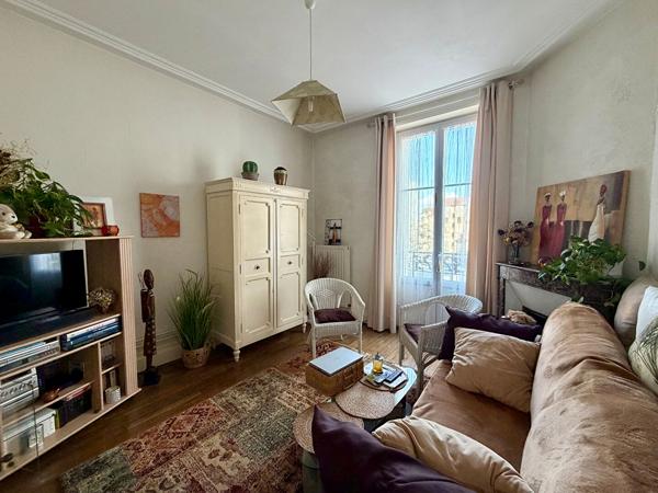 Appartement 3 pièce(s) 50.51 m2 - PROCHE BOULEVARD ANATOLE FRANCE