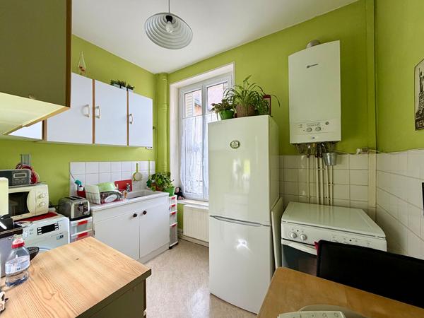 Appartement 3 pièce(s) 50.51 m2 - PROCHE BOULEVARD ANATOLE FRANCE