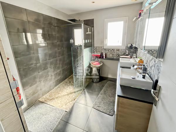 MARSEILLE 15EME - Maison T4 de plain pied de 89m2, sur une parcelle de 730m2