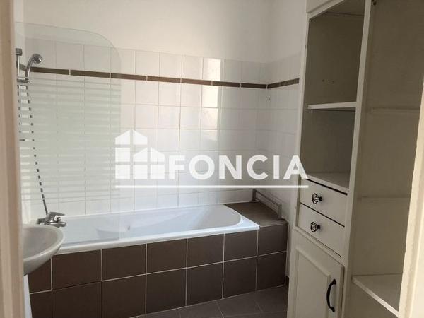 Location Appartement 3 pièces 62.4 m² - 16 RUE SAINT GILDAS Vannes 56000