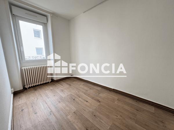 Location Appartement 3 pièces 62.39 m² - 16 RUE SAINT GILDAS Vannes 56000