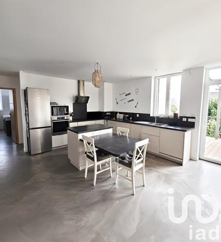 Maison 4 pièces de 105 m² à Vaux-sur-Seine (78740)