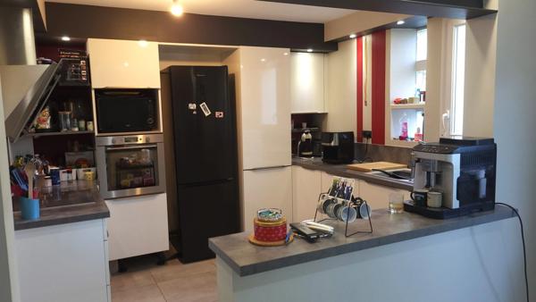 SAINT AVERTIN - 37550 - 5 MIN DE TOURS - ENTIÈREMENT RENOVÉE - GRANDE TERASSE - CUISINE TOUTE EQUIPÉE ET AMENAGÉE