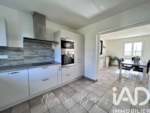Maison à vendre 5 pièces 120 m² Lorrez-le-Bocage-Préaux