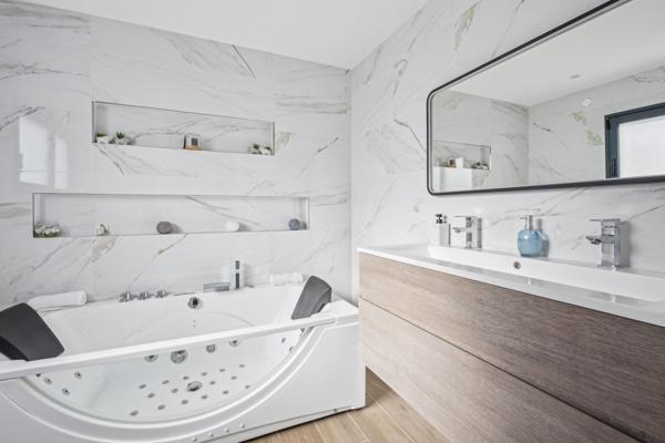 Vente Maison de luxe Saint-Laurent-de-Mure 7 Pièces 225 m²