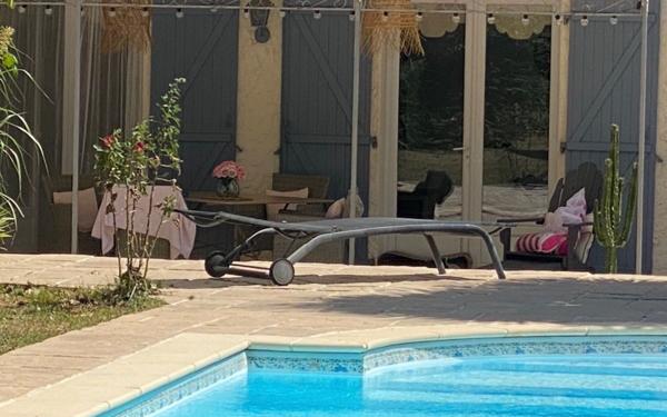 Maison à vendre    6 pièces •  Niort