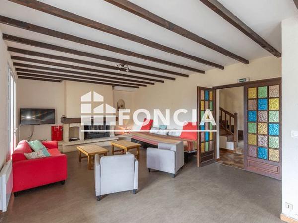 À vendre Maison 9 pièces 341.77 m² - Bartrès 65100