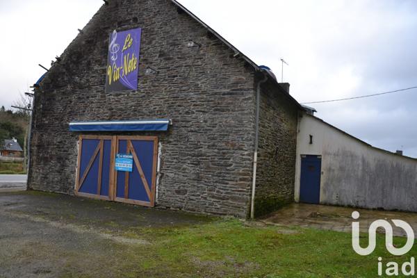 Longère 4 pièces de 120 m² à Châteaulin (29150)