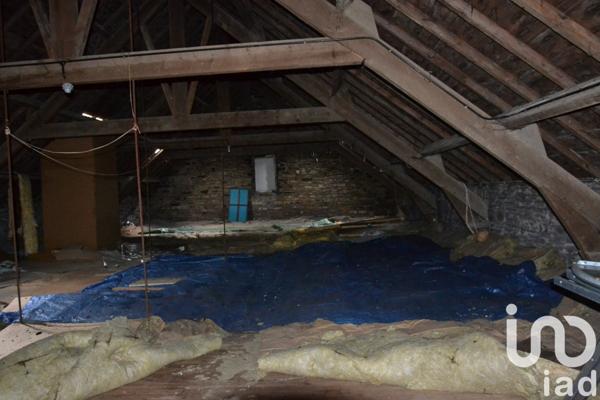 Longère 4 pièces de 120 m² à Châteaulin (29150)