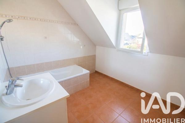 Maison à vendre 6 pièces 109,21 m² Orgères