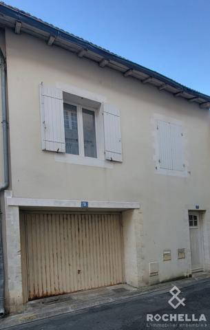 Garage - Coeur de ville à Saint-Jean-d'Angély
