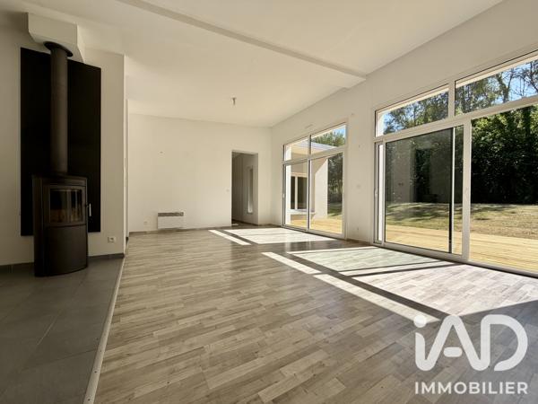 Maison à vendre 5 pièces 114 m² Saint-Sauveur-Villages
