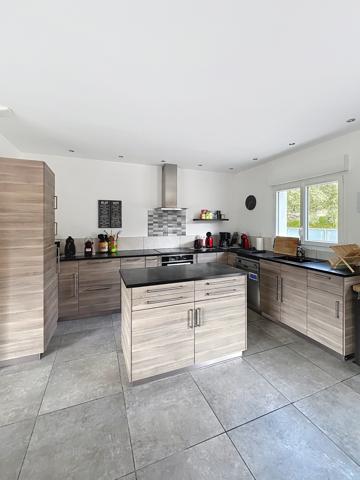 Exclusivité / Les Vans : Villa avec Piscine et Vue