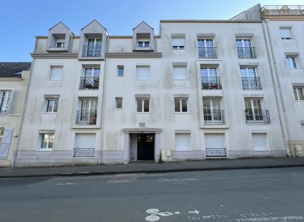 Appartement
                                                                                                                                                                                                                                                                                                                        2 pièce(s)                                                                                                                                                                                                          1 chambre(s)                                                                                                                                                                                                          34.11  m²