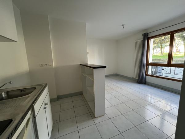 Appartement
                                                                                                                                                                                                                                                                                                                        2 pièce(s)                                                                                                                                                                                                          1 chambre(s)                                                                                                                                                                                                          34.11  m²