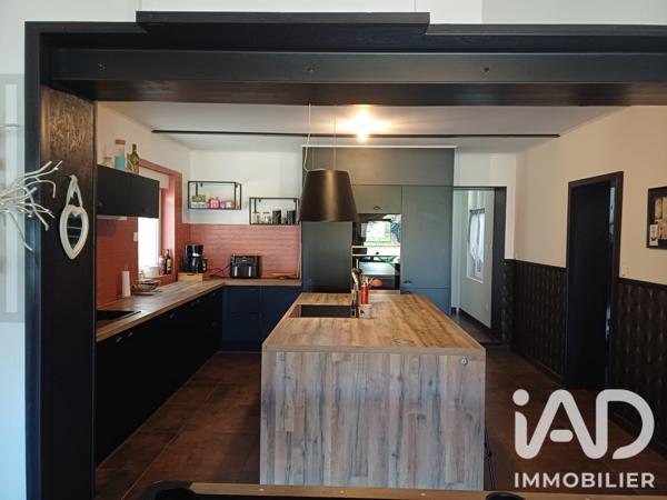 Maison à vendre 8 pièces 160 m² Saint-Amand-les-Eaux