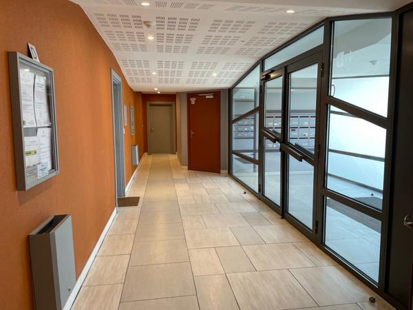 Appartement T3 récent en étage à Montpellier quartier Saint Lazare - Confort, Commodités et Vue Dégagée