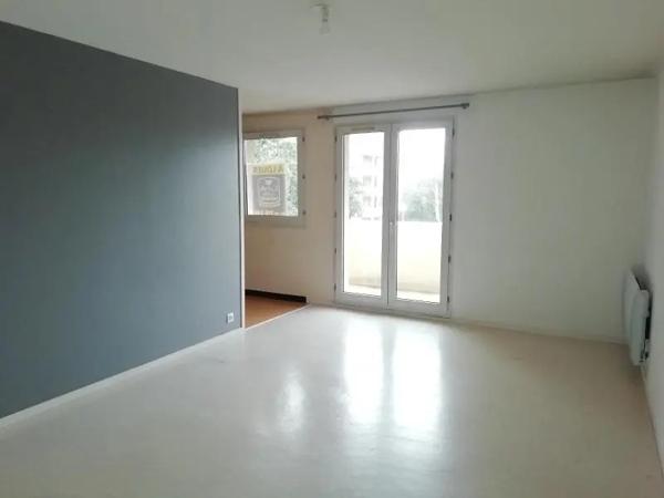 Appartement à louer 1 pièce 32.05m² Le Mans (72000)