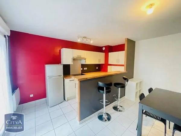 Appartement à louer 2 pièces 45.37m² Tours (37200)