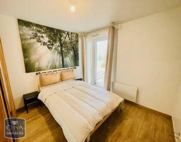 Appartement à louer 2 pièces 45.37m² Tours (37200)