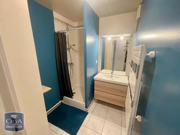 Appartement à louer 2 pièces 45.37m² Tours (37200)
