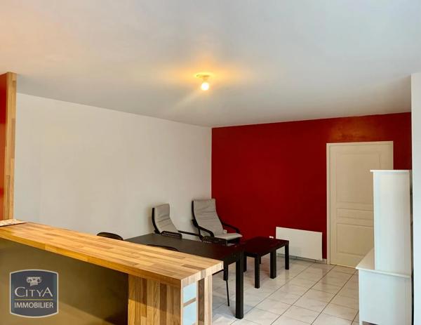 Appartement à louer 2 pièces 45.37m² Tours (37200)
