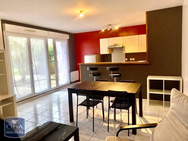 Appartement à louer 2 pièces 45.37m² Tours (37200)