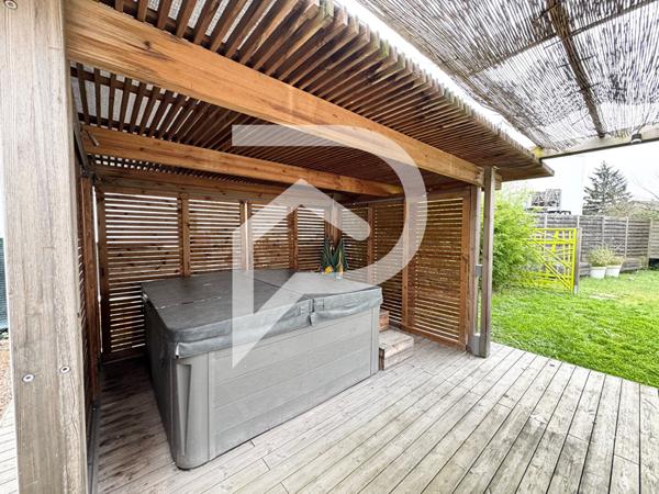 CHATELLERAULT - SECTEUR MINIMES - MAISON 4 CHAMBRES - 119 m2 ENVIRON