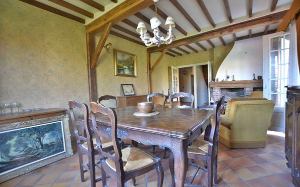 Maison à vendre    5 pièces • 140 m2 Vignacourt