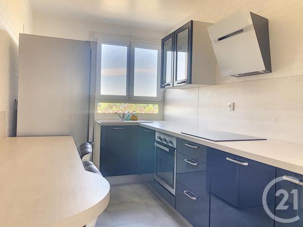 Appartement F3 à vendre  4 pièces - 76,80 m 2   ST JULIEN LES VILLAS  - 10