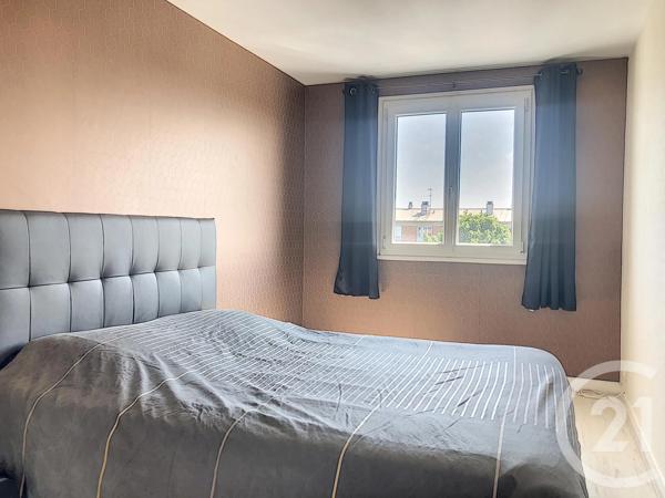 Appartement F3 à vendre  4 pièces - 76,80 m 2   ST JULIEN LES VILLAS  - 10