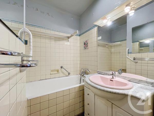 Appartement F2 à vendre  2 pièces - 43,70 m 2   VILLERS LES NANCY  - 54
