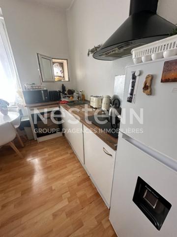 Appartement 2 pièces à vendre à Nice - Secteur Pasteur, dernier étage sans ascenceur