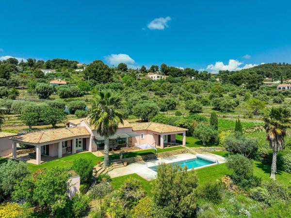 Vente Maison de luxe La Cadière-d'Azur 6 Pièces 171 m²