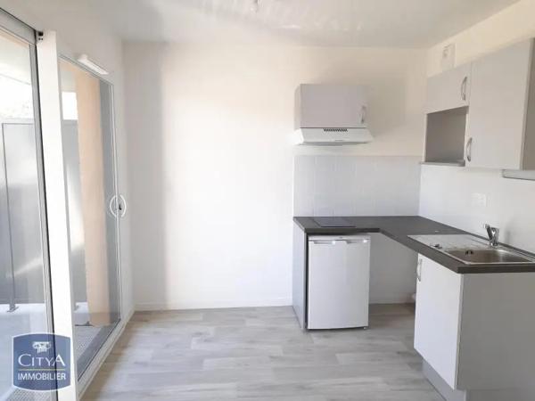 Appartement à louer 2 pièces 41m² Melun (77000)
