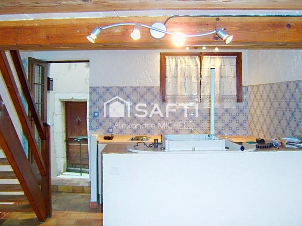 Maison de village avec studio indépendant