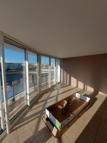 spacieux T3 avec véranda, balcons, double garage la Rochelle quartier Les Minimes
